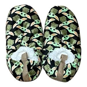 Women's Baby Yoda Grogu Mandalorian Slippers
Fits Size 7 8 9 Star Wars